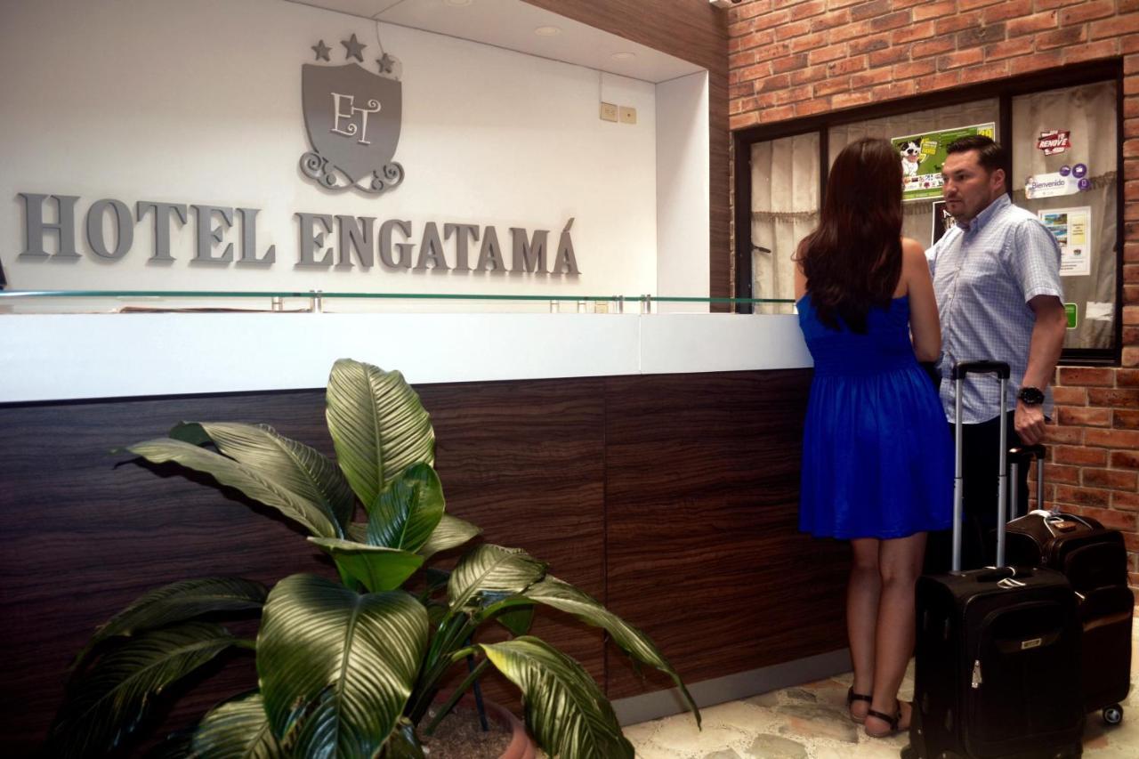 Hotel Engatama 莫尼基拉 外观 照片